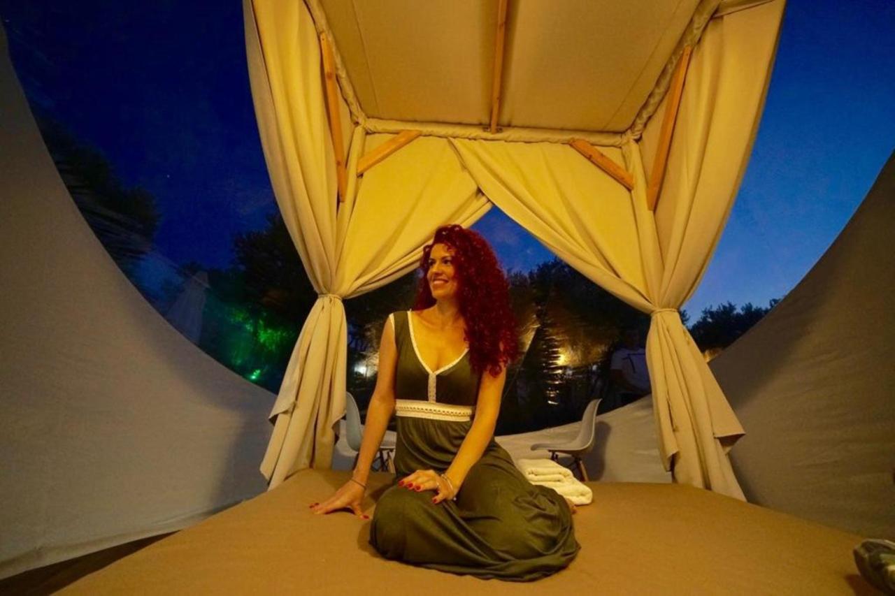 Bubble Tent 호텔 네아 모우다니아 외부 사진